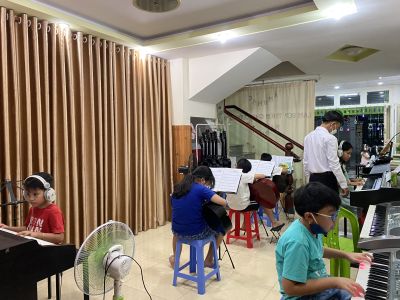 lop-hoc-tai-trung-tam-nam-2023