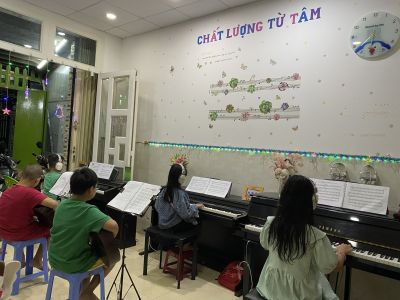 lop-hoc-tai-trung-tam-nam-2023